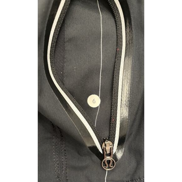 Lululemon Run Get Up and Glow Reflective Jacket Black Size 6 Activewear - Picture 6 of 6